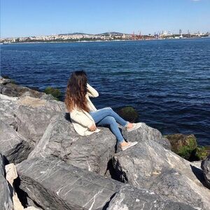 Meet your Posher, Angela